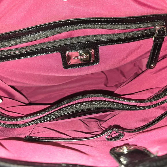 Nine West Elegant Snakeskin Pattern Tote Bag Set with Matching Coin Purse - Picture 7 of 10